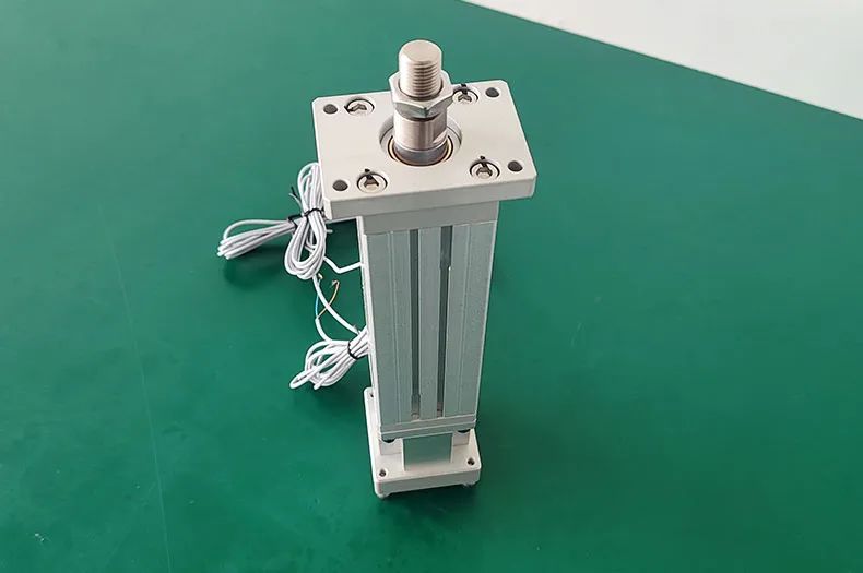 伺服電動(dòng)缸應(yīng)用電動(dòng)搖搖車(chē)上