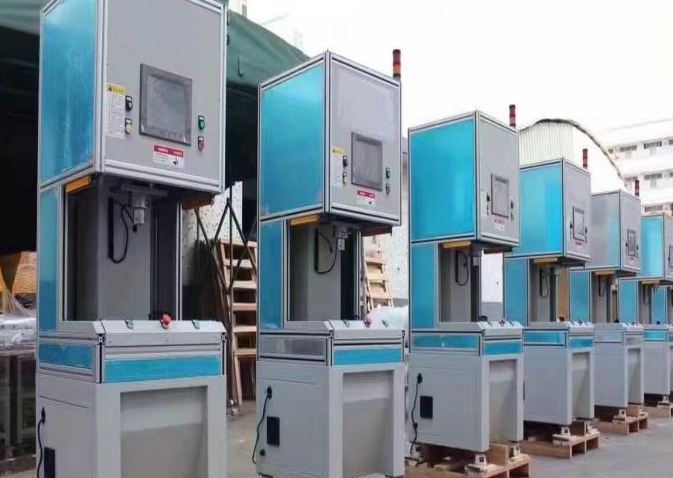 一機多用，革新生產：揭秘小型智能數控伺服壓裝機與全自動精密壓力機