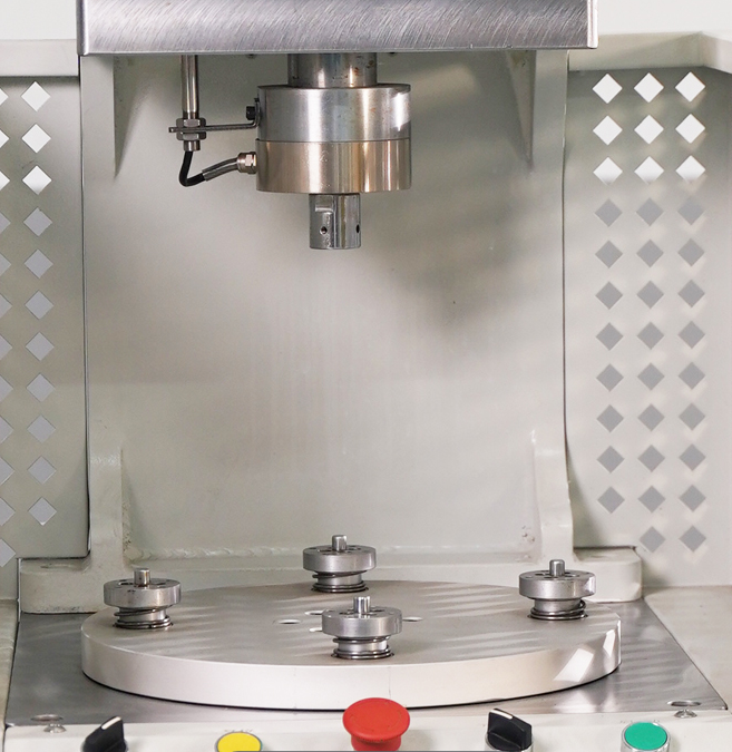 多工位壓力機：四工位壓力機的工作原理、應(yīng)用領(lǐng)域和技術(shù)優(yōu)勢